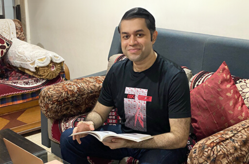 palm-reader-and-founder-2